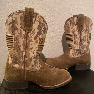 Ariat Sports Patriot KID'S Youth Sz 11 USA Flag Digital Camo Boots